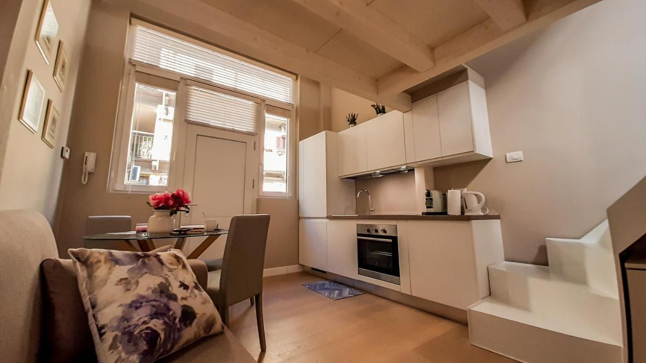 Joivy Sophisticated 2 Bedroom Loft For 4 Appartement Milan